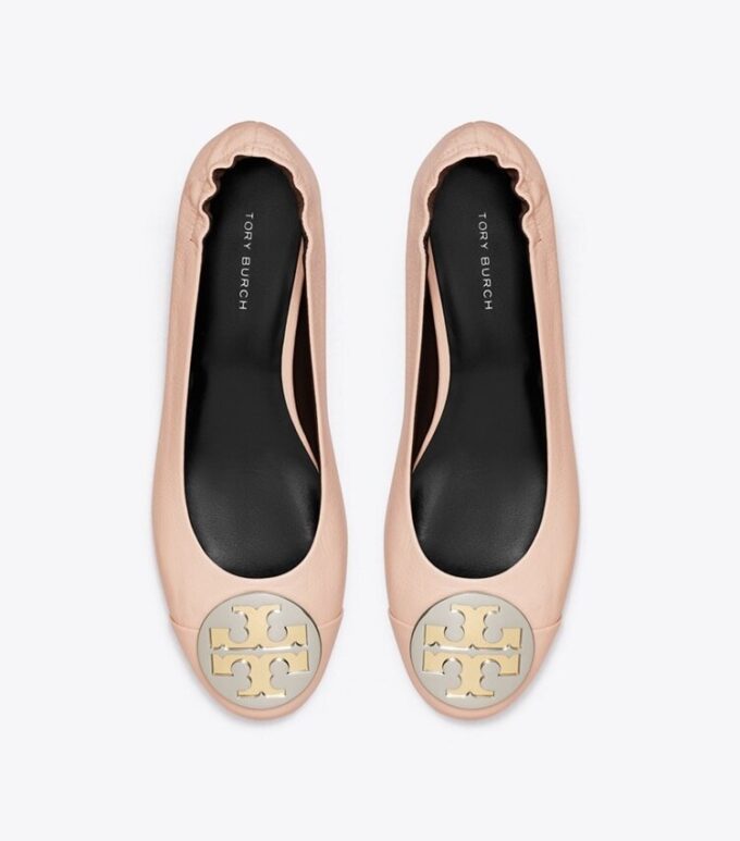 Ballerine con punta rinforzata e tacco Claire