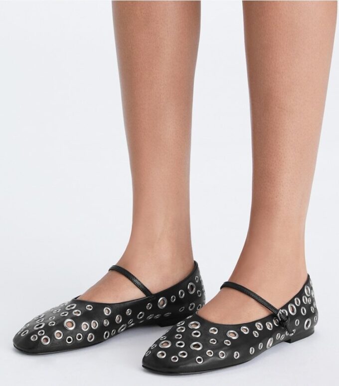 Ballerine Mary Jane con occhielli Ballerine Mary Jane con occhielli