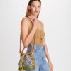 Borsa a secchiello con monogramma T Monogram color block Borsa a secchiello con monogramma T Monogram color block
