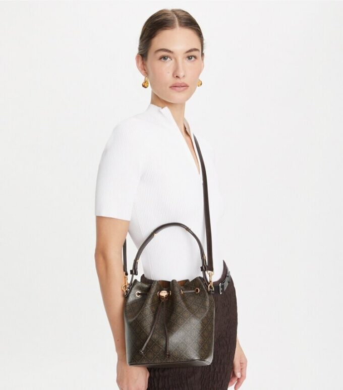 Borsa a secchiello in tela rivestita con T Monogram Borsa a secchiello in tela rivestita con T Monogram