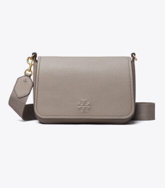 Borsa a tracolla con patta in pelle