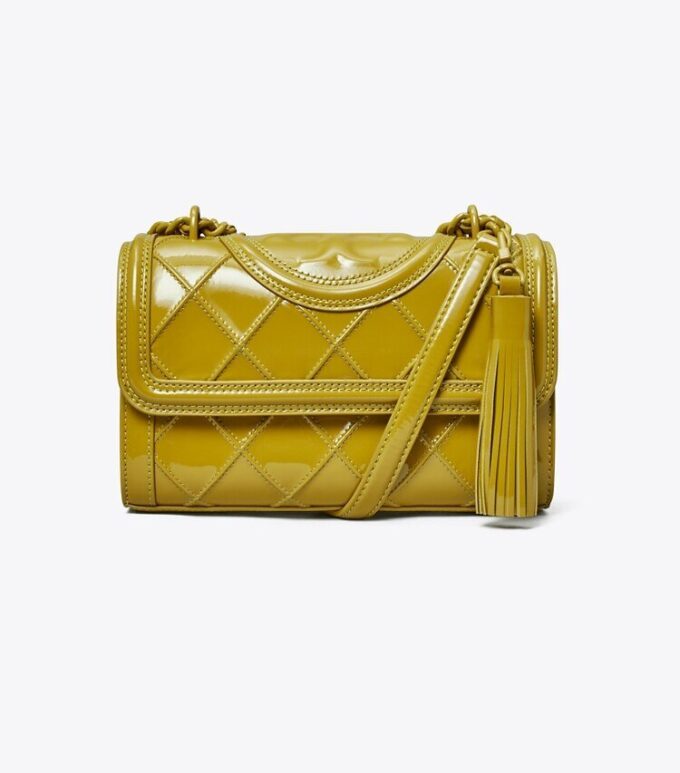 Borsa a tracolla convertibile piccola con pieghe in vernice Fleming