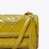 Borsa a tracolla convertibile piccola con pieghe in vernice Fleming
