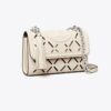 Borsa a tracolla convertibile piccola Fleming Diamond Perforated Borsa a tracolla convertibile piccola Fleming Diamond Perforated