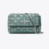 Borsa a tracolla convertibile piccola Kira Chevron Woven