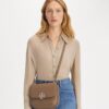 Borsa a tracolla sottile Eleanor Pebbled