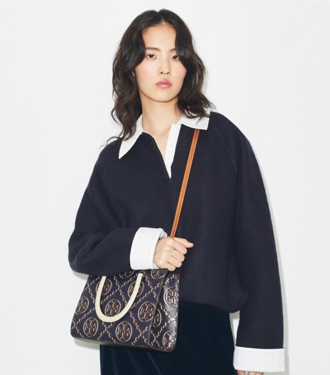 Borsa tote con manici superiori in pelle goffrata a contrasto T Monogram T