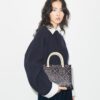 Borsa tote con manici superiori in pelle goffrata a contrasto T Monogram T