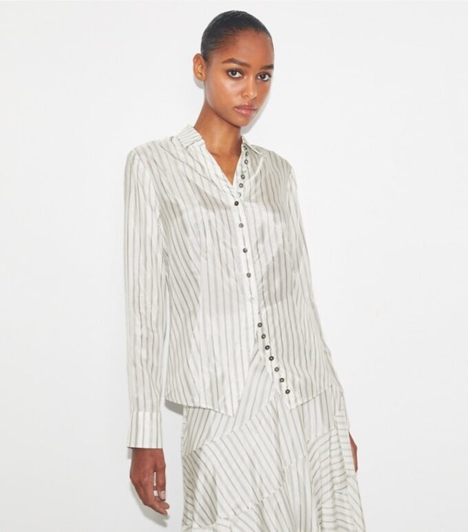 Camicia stretta Camicia stretta