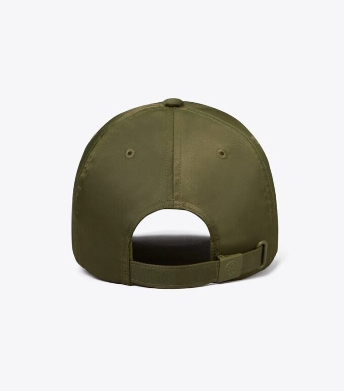 Cappellino da baseball in nylon con toppa Cappellino da baseball in nylon con toppa