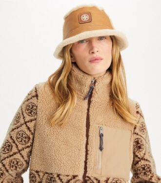 Cappello a secchiello reversibile in shearling