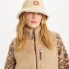 Cappello a secchiello reversibile in shearling