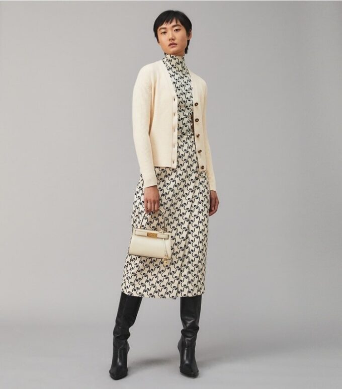 Cardigan in lana merino a coste