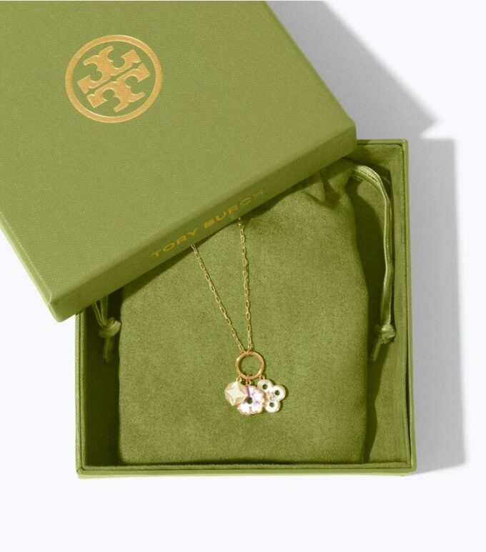 Collana con ciondolo a forma di fiore “Forget Me Not”