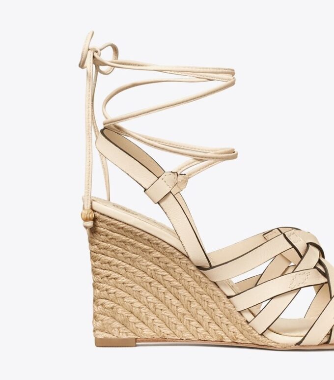 Espadrillas con zeppa intrecciata Espadrillas con zeppa intrecciata