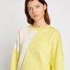 Maglia girocollo in felpa francese con blocchi di colore diagonali Maglia girocollo in felpa francese con blocchi di colore diagonali