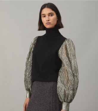 Maglione con maniche in lamé a righe increspate
