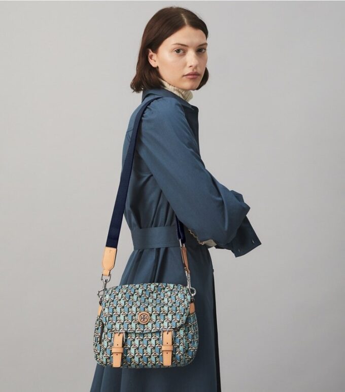 Messenger piccola in nylon stampato Messenger piccola in nylon stampato