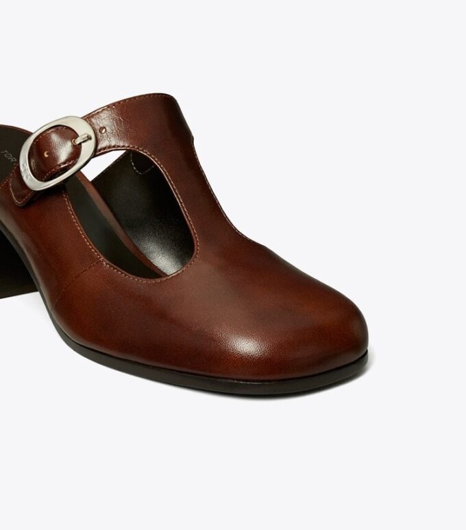Mule con tacco e cinturino a T viola Mule con tacco e cinturino a T viola