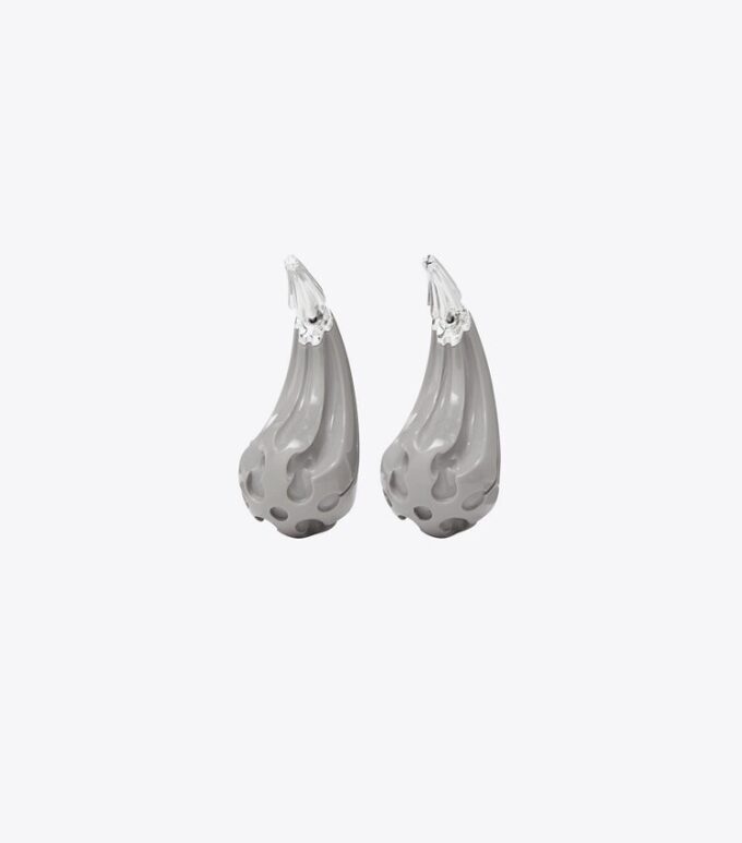 Orecchini con piercing davanti e dietro