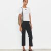 Pantaloni compressivi svasati e cropped Pantaloni compressivi svasati e cropped