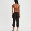 Pantaloni cropped con lacci Pantaloni cropped con lacci