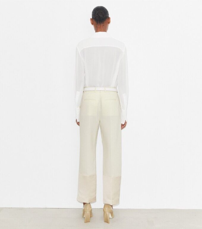 Pantaloni cropped in crêpe Pantaloni cropped in crêpe