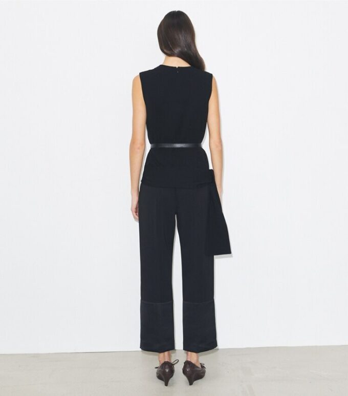 Pantaloni cropped in crêpe Pantaloni cropped in crêpe