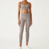 Reggiseno con spalline incrociate e strisce laterali stampate Reggiseno con spalline incrociate e strisce laterali stampate