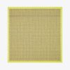 Sciarpa quadrata oversize in seta double-face con logo a scacchi 3D Sciarpa quadrata oversize in seta double-face con logo a scacchi 3D