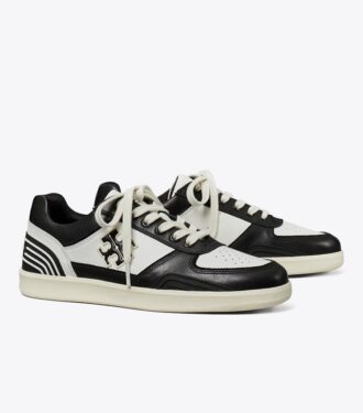 Sneaker Clover Court