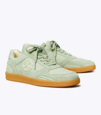 Sneaker Clover Court