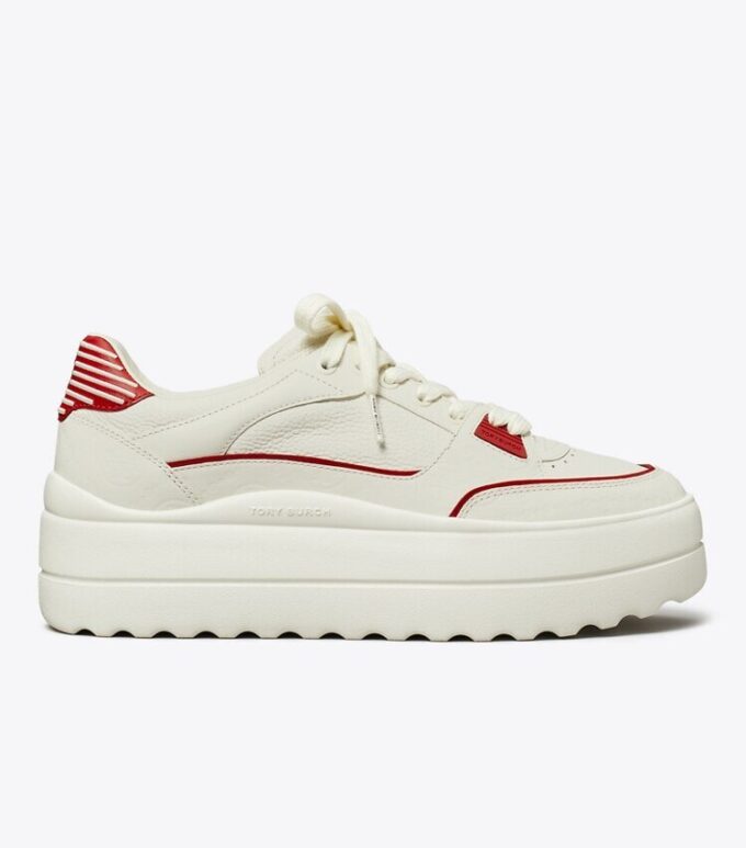 Sneaker Stage Sneaker Stage