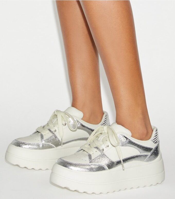 Sneaker Stage Sneaker Stage
