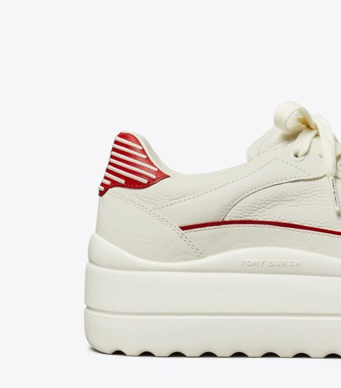Sneaker Stage Sneaker Stage