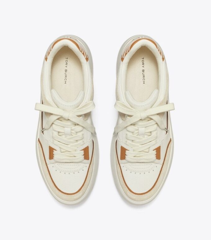 Sneaker Stage Sneaker Stage