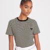 T-shirt con logo ricamato T-shirt con logo ricamato