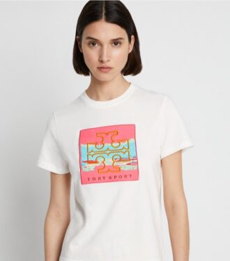 T-shirt con patch con logo grafico T-shirt con patch con logo grafico