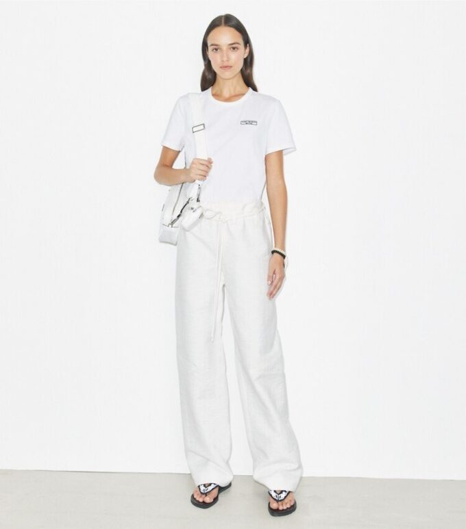 T-shirt con patch logo T-shirt con patch logo
