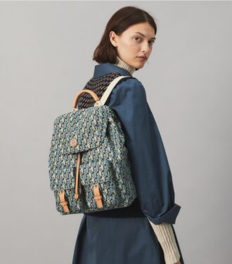 Zaino con patta in nylon stampato